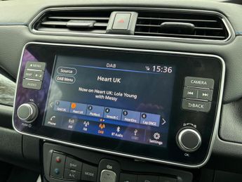 Nissan LEAF 39kWh N-Connecta Auto 5dr