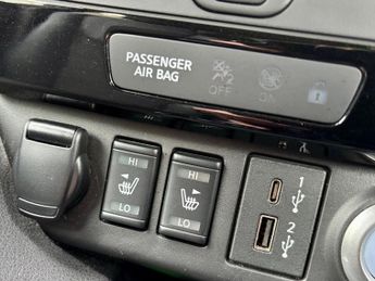 Nissan LEAF 39kWh N-Connecta Auto 5dr