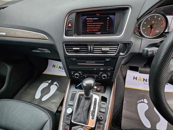 Audi Q5 2.0L TFSI QUATTRO-AUTOMATIC-ULEZ/CAZ PASS-FREE 18MONTHS GOLD WAR
