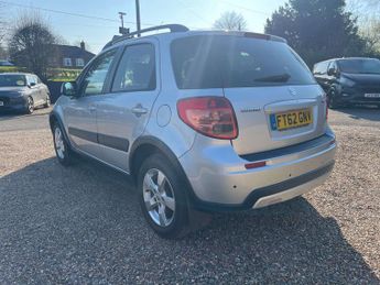 Suzuki SX4 1.6 SZ5 SUV 5dr Petrol Manual 4Grip Euro 5 (120 ps)