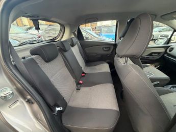 Toyota Yaris 1.5 VVT-h Icon Hatchback 5dr Petrol Hybrid E-CVT Euro 6 (101 ps)