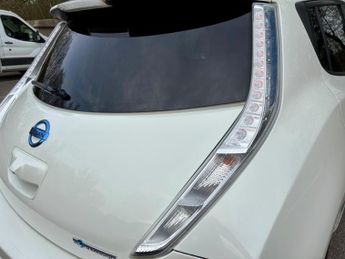 Nissan LEAF 30kWh Tekna Auto 5dr