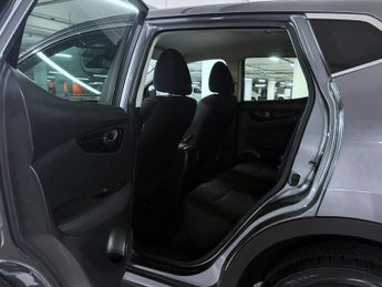 Nissan Qashqai 1.2 DIG-T N-Connecta SUV 5dr Petrol XTRON 2WD Euro 6 (s/s) (115 