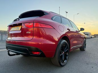 Jaguar F-Pace 2.0 D180 R-Sport SUV 5dr Diesel Auto AWD Euro 6 (s/s) (180 ps)