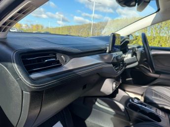 Ford Focus 1.0T EcoBoost Active X Vignale Hatchback 5dr Petrol Auto Euro 6 