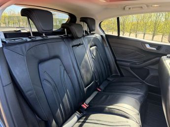 Ford Focus 1.0T EcoBoost Active X Vignale Hatchback 5dr Petrol Auto Euro 6 