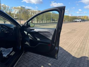 Ford Focus 1.0T EcoBoost Active X Vignale Hatchback 5dr Petrol Auto Euro 6 