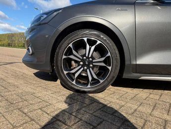 Ford Focus 1.0T EcoBoost Active X Vignale Hatchback 5dr Petrol Auto Euro 6 