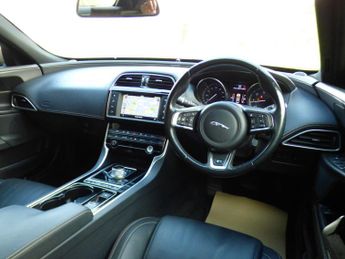 Jaguar XE 2.0d R-Sport Auto Euro 6 (s/s) 4dr