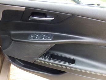 Jaguar XE 2.0d R-Sport Auto Euro 6 (s/s) 4dr
