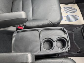 Honda CR-V 2.0 i-VTEC Executive SUV 5dr Petrol Automatic (220 g/km, 148 bhp