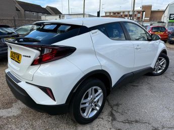 Toyota C-HR 1.8 VVT-h Icon SUV 5dr Petrol Hybrid CVT Euro 6 (s/s) (122 ps)