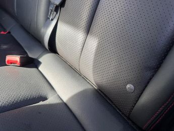 Nissan Juke 1.6 DIG-T Tekna SUV 5dr Petrol CVT 4WD Euro 5 (190 ps)