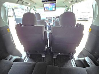 Toyota Vellfire 2.4L PETROL- UPGRADED CAR -ULEZ/CAZ PASS-FREE 36MONTHS GOLD WARR