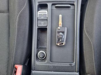 Volkswagen Golf 1.2 TSI BlueMotion Tech S Hatchback 5dr Petrol DSG Euro 5 (s/s) 