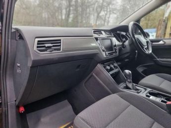 Volkswagen Touran 1.4 TSI BlueMotion Tech SEL MPV 5dr Petrol DSG Euro 6 (s/s) (150