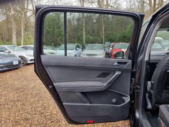 Volkswagen Touran 1.4 TSI BlueMotion Tech SEL MPV 5dr Petrol DSG Euro 6 (s/s) (150