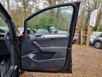 Volkswagen Touran 1.4 TSI BlueMotion Tech SEL MPV 5dr Petrol DSG Euro 6 (s/s) (150