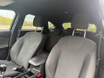 Ford Focus 1.0T EcoBoost ST-Line Hatchback 5dr Petrol Manual Euro 6 (s/s) (