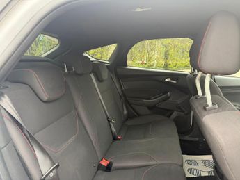 Ford Focus 1.0T EcoBoost ST-Line Hatchback 5dr Petrol Manual Euro 6 (s/s) (