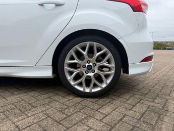 Ford Focus 1.0T EcoBoost ST-Line Hatchback 5dr Petrol Manual Euro 6 (s/s) (