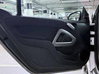 Smart ForTwo 1.0 MHD Passion Coupe 2dr Petrol SoftTouch Euro 5 (s/s) (71 bhp)