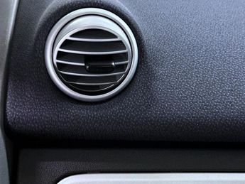 Smart ForTwo 1.0 MHD Passion Coupe 2dr Petrol SoftTouch Euro 5 (s/s) (71 bhp)