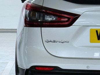 Nissan Qashqai 1.3 DIG-T Tekna SUV 5dr Petrol Manual Euro 6 (s/s) (160 ps)