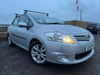 Toyota Auris 1.6 V-Matic Colour Collection Hatchback 5dr Petrol Manual Euro 5