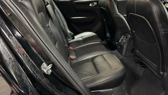 Volvo XC40 1.5h T5 Twin Engine Recharge 10.7kWh Inscription Pro SUV 5dr Pet