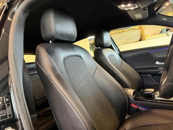 Mercedes-Benz A Class 1.5 A180d Sport (Premium) Hatchback 5dr Diesel 7G-DCT Euro 6 (s/