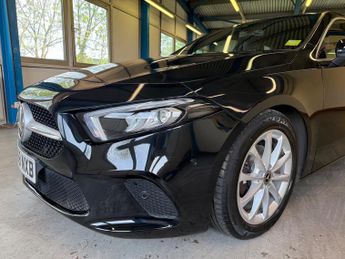 Mercedes-Benz A Class 1.5 A180d Sport (Premium) Hatchback 5dr Diesel 7G-DCT Euro 6 (s/