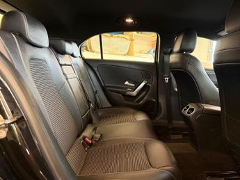 Mercedes-Benz A Class 1.5 A180d Sport (Premium) Hatchback 5dr Diesel 7G-DCT Euro 6 (s/