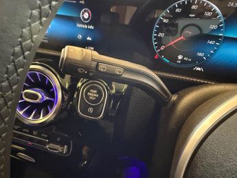 Mercedes-Benz A Class 1.5 A180d Sport (Premium) Hatchback 5dr Diesel 7G-DCT Euro 6 (s/