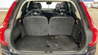 Volvo XC90 2.0 D5 Momentum SUV 5dr Diesel Geartronic 4WD Euro 6 (s/s) (225 