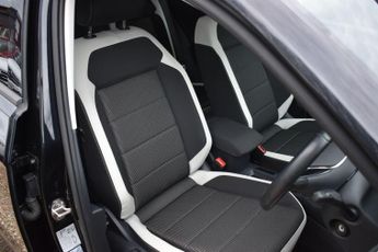 Volkswagen T-Roc 1.5 TSI EVO SEL DSG Euro 6 (s/s) 5dr