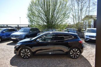 Renault Clio 1.6 E-TECH Techno Auto Euro 6 (s/s) 5dr