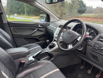 Ford Kuga 2.0 TDCi Titanium AWD Euro 4 5dr
