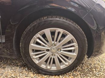Peugeot 208 1.2 PureTech Allure EAT Euro 6 (s/s) 5dr