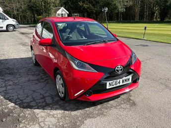 Toyota Aygo 1.0 VVT-i x-play Hatchback 5dr Petrol Manual Euro 5 Euro 5 (68 p