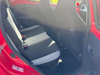 Toyota Aygo 1.0 VVT-i x-play Hatchback 5dr Petrol Manual Euro 5 Euro 5 (68 p