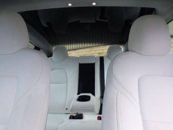 Tesla Model 3 (Dual Motor) Long Range Auto 4WDE 4dr