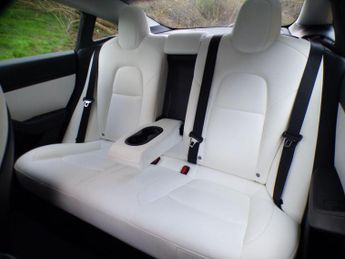 Tesla Model 3 (Dual Motor) Long Range Auto 4WDE 4dr