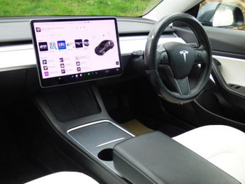 Tesla Model 3 (Dual Motor) Long Range Auto 4WDE 4dr