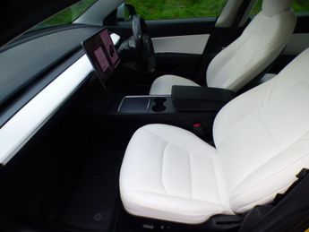 Tesla Model 3 (Dual Motor) Long Range Auto 4WDE 4dr