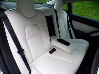 Tesla Model 3 (Dual Motor) Long Range Auto 4WDE 4dr