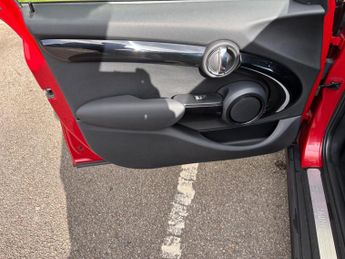 Mini Hatch 1.5 Cooper Auto Euro 6 (s/s) 5dr