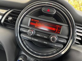 Mini Hatch 1.5 Cooper Auto Euro 6 (s/s) 5dr