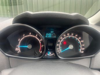 Ford Fiesta 1.25 Zetec Hatchback 5dr Petrol Manual Euro 6 (82 ps)