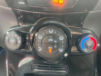 Ford Fiesta 1.25 Zetec Hatchback 5dr Petrol Manual Euro 6 (82 ps)